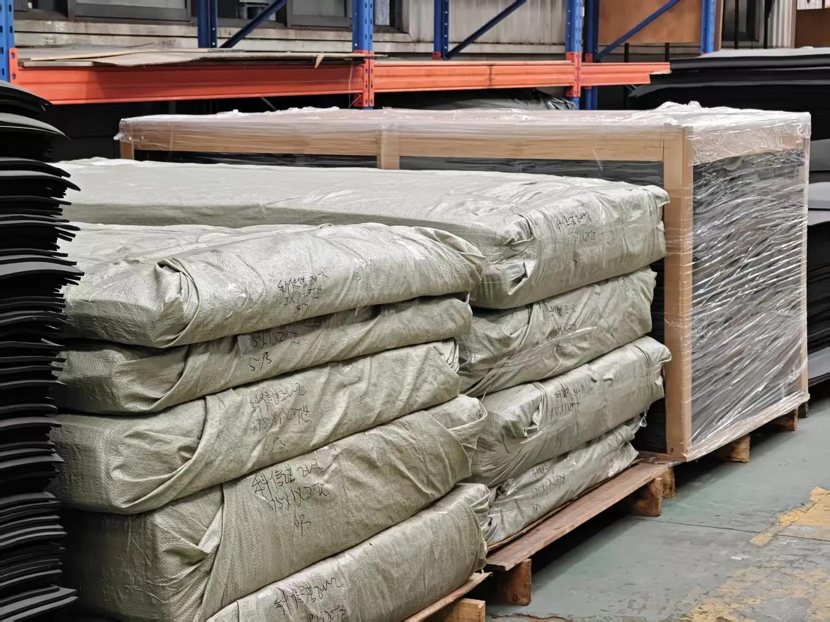 EPDM foam roll and sheet warehouse